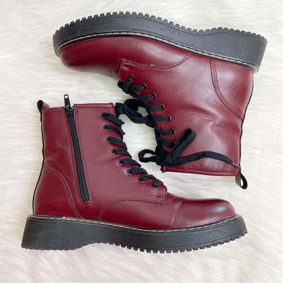 Steve Madden Madden Girl Kurrt Lace-Up Combat Boots in Burgundy Faux Leather - Picture 3 of 8